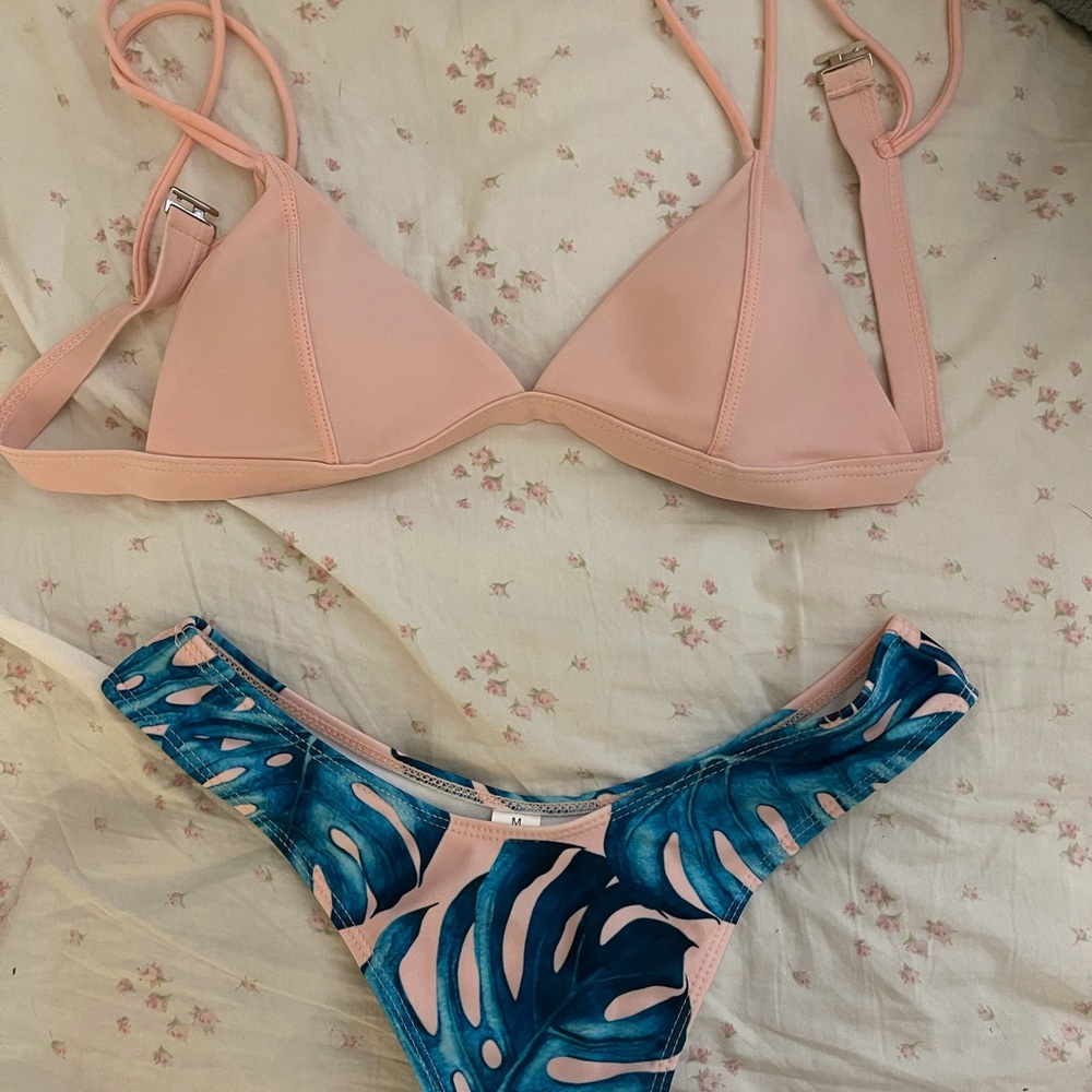 Bathing suit - Picture 4 of 4